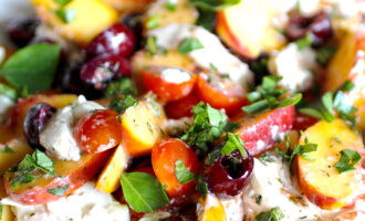 thewholetable_ensalada caprese de durazno